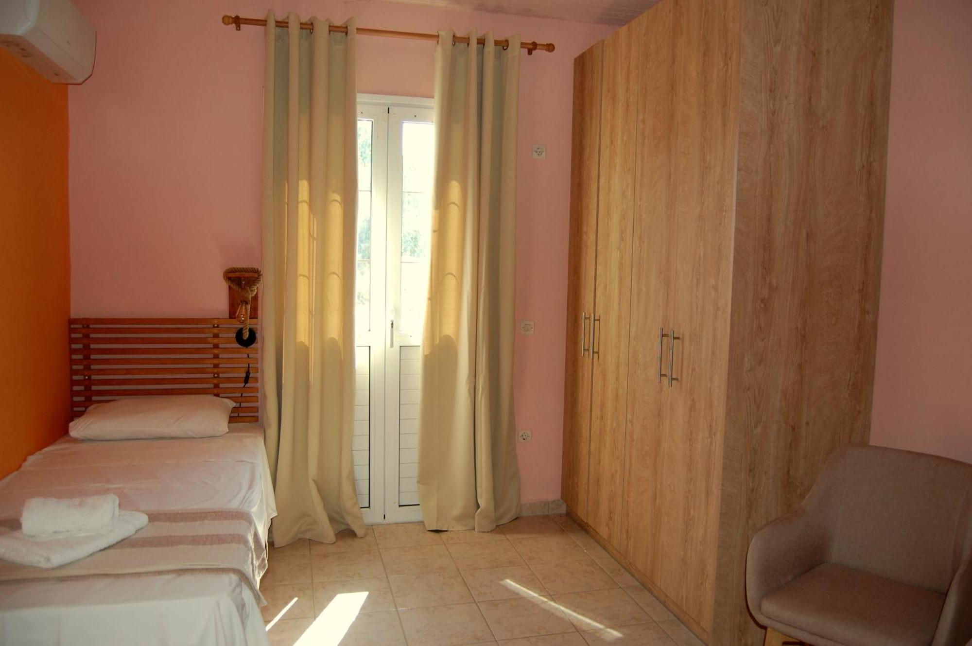 פורוס Blue Lagoon Villa מראה חיצוני תמונה